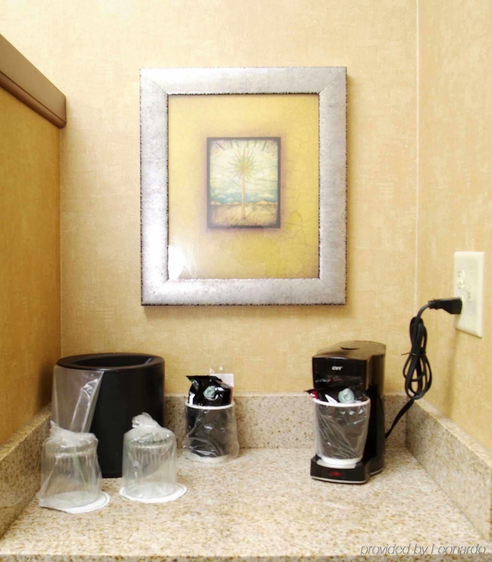 Courtyard By Marriott Kingston Hotel Luaran gambar